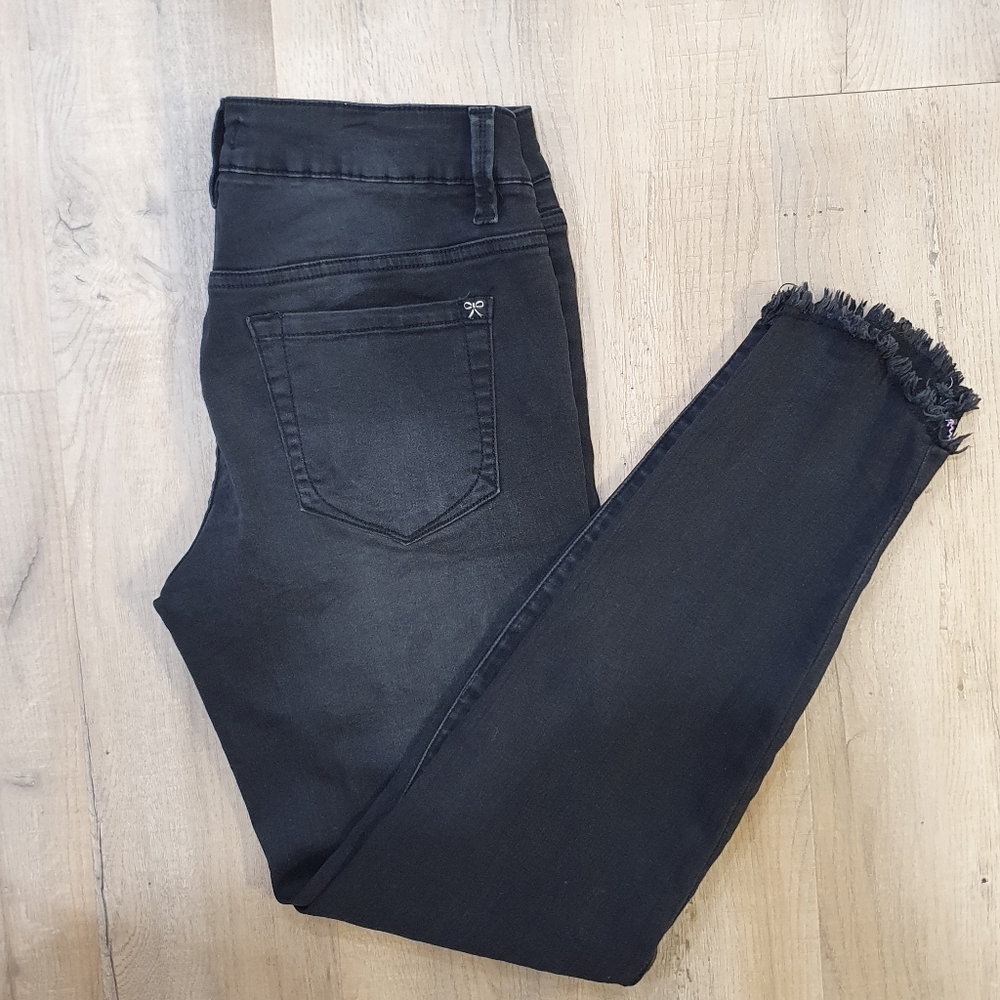 Nanette Lepore Ellis Skinny raw hem jeans, black, size 6